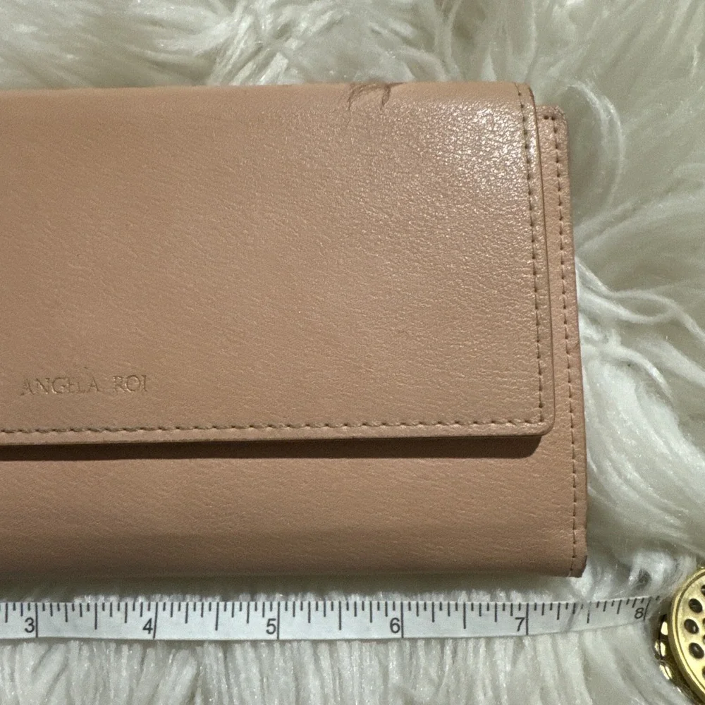 Angela Roi Dusty Pink Woman's Wallet Clean EUC